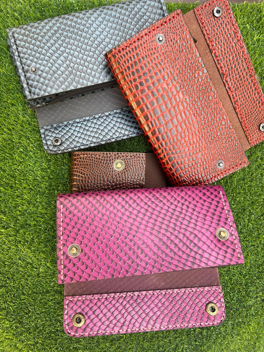 Crocodile-Texture Leather Wallet